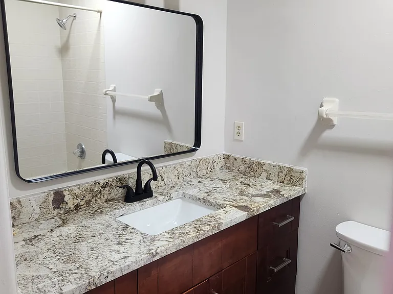 9712 Saratoga Park Ct — Photo 23