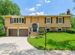 601 Ridgeview St, Downers Grove, IL 60516