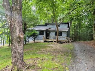 57 Mount Retreat Rd, Glade Valley, NC 28627