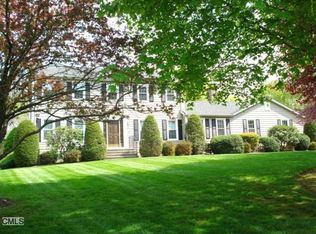 34 Great Hollow Rd, Monroe, CT 06468