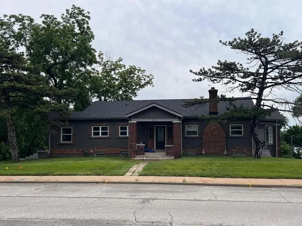 4901 Antioch Rd, Overland Park, KS 66203