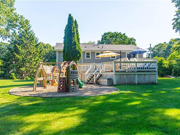 2nd image of 76 Briar Hill Dr