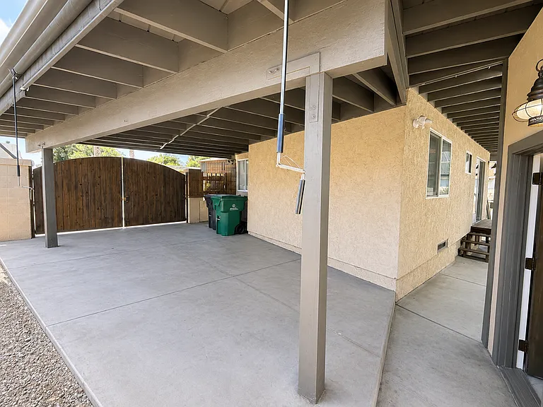 4727 Redland Dr — Photo 14
