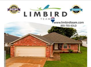 1106 SW Apache Dr, Bentonville, AR 72712