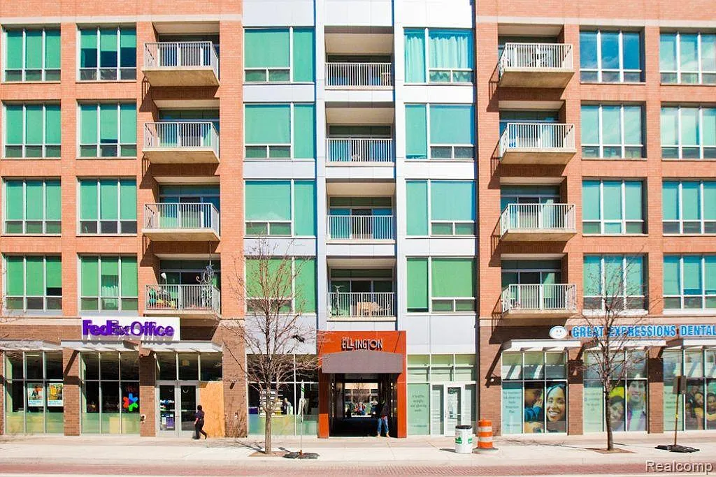 3670 Woodward Ave — Photo 1