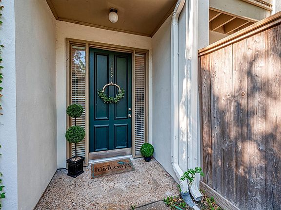 2nd image of 2100 Tanglewilde St APT 189