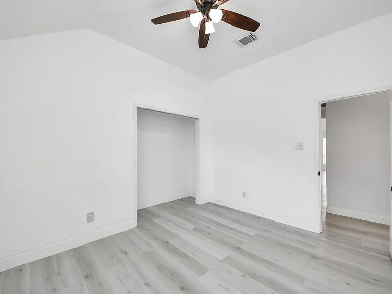 10850 White Oak Point Ct — Photo 22