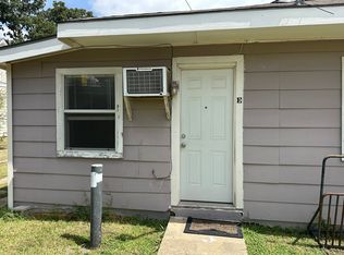 915 W Chestnut St APT E, Denton, TX 76201