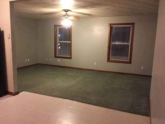 4th image of 600 Stadium Dr