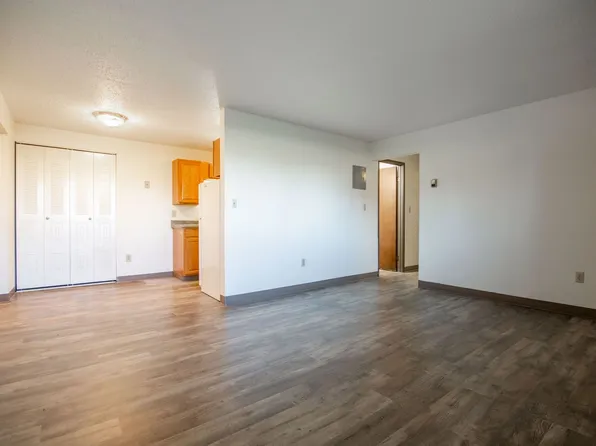 Devils Lake 1112, 1112 5th Ave SE #12, Devils Lake, ND 58301