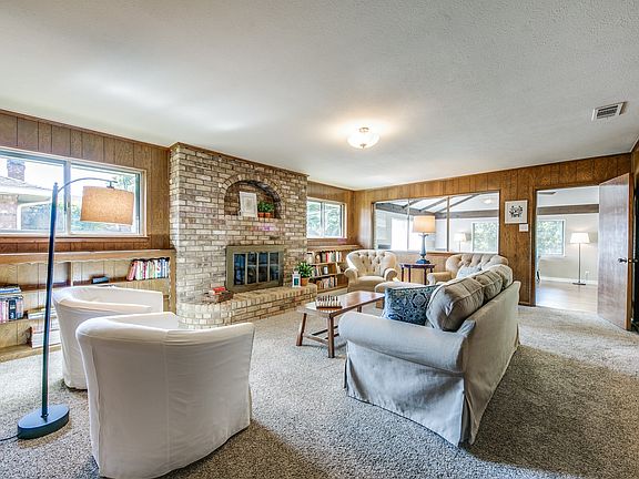 5th image of 627 Little Creek Dr