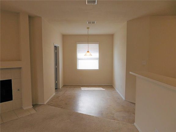 3rd image of 1530 Creek Springs Dr