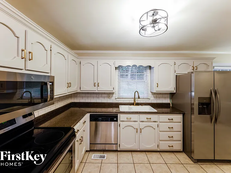 532 Russet Bend Dr — Photo 7