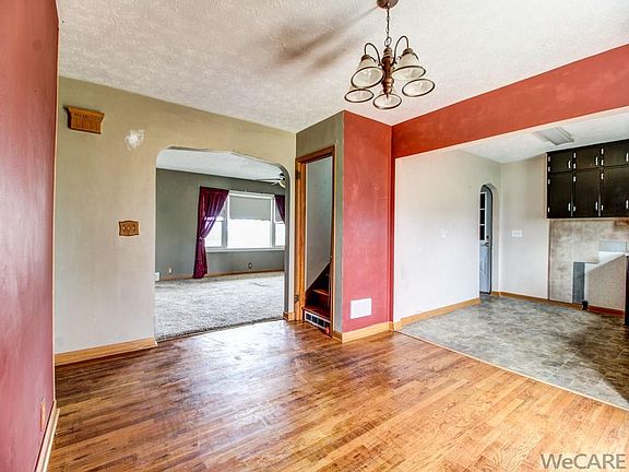 5th image of 106 Elder St