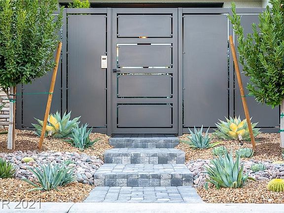 2nd image of 15 Garden Rain Dr