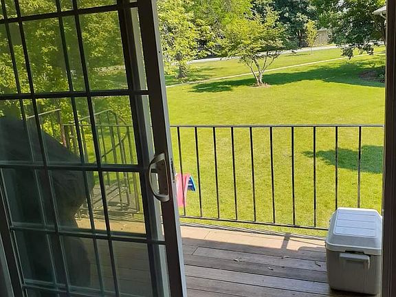 4th image of 1321 Prairie St APT D1