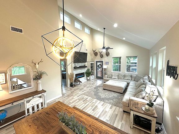 2nd image of 15980 Cypress Point Ln