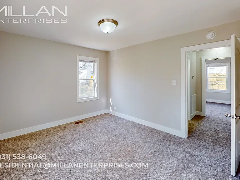 1003 Lincoln St — Photo 7