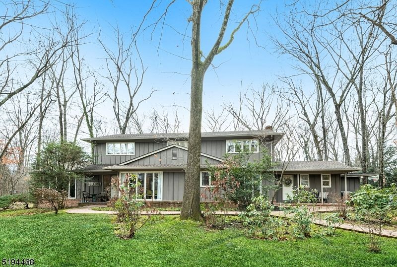 401 Carriage Ln, Wyckoff, NJ 07481 Zillow