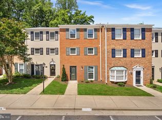 6612 Burlington Pl, Springfield, VA 22152