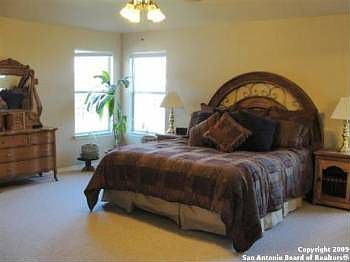 4th image of 4614 River Brook Dr