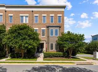 22807 Breezy Hollow Dr, Ashburn, VA 20148