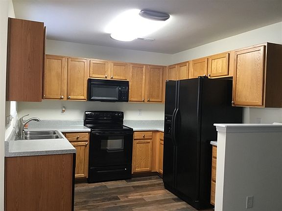 3rd image of 6812 Wallace View Ct