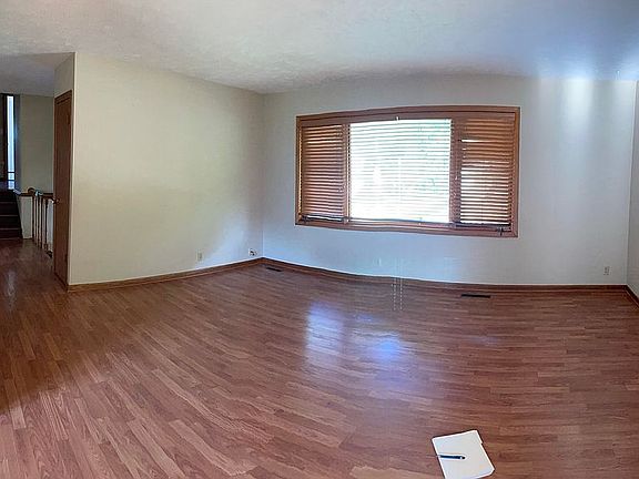 2nd image of 541 Driftwood Dr