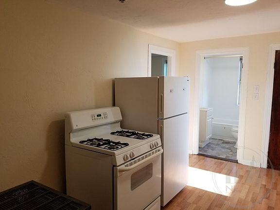 2nd image of 16 Arlington St APT 3