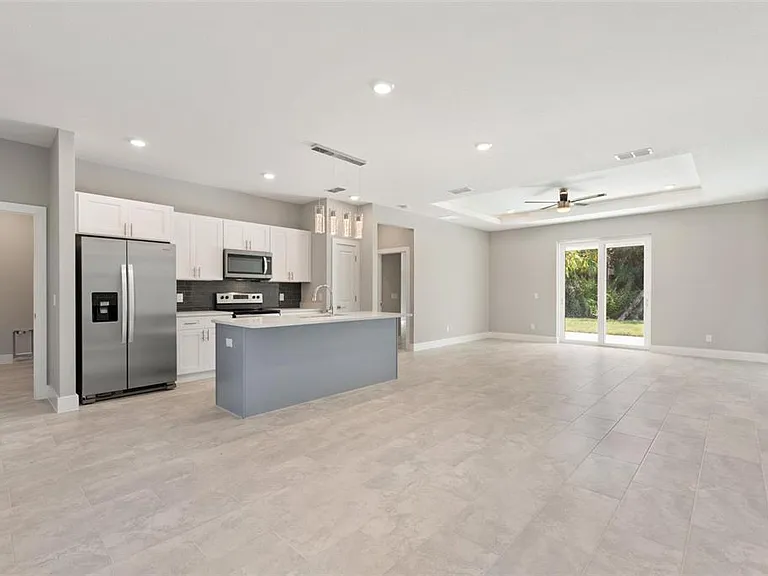 3707 Fontainebleau St — Photo 8
