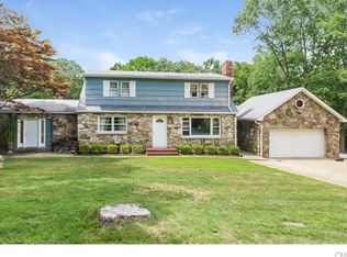 45 Maple Ln, Shelton, CT 06484