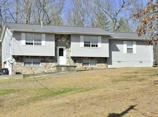 121 Heidel Mill Rd, Wartburg, TN 37887