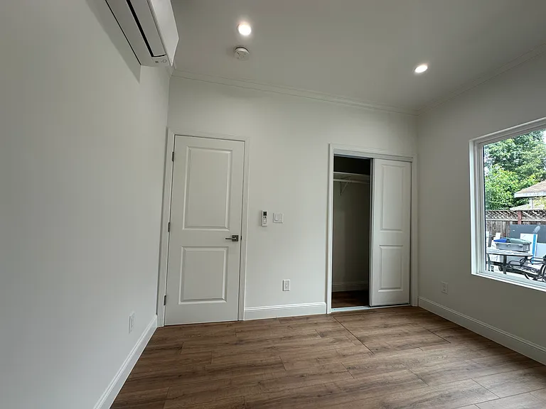 1076 W Knickerbocker Dr — Photo 14