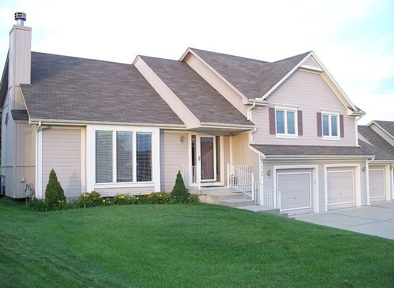Home Front with 3 car garage
