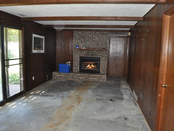 2nd image of 11130 Canyon Creek Dr