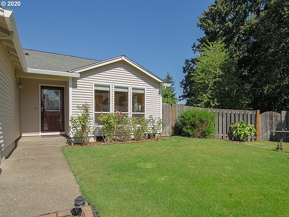 2nd image of 6887 SE Moscato Ct