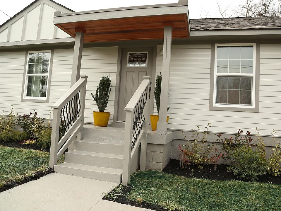 1st image of 2417 Underwood St