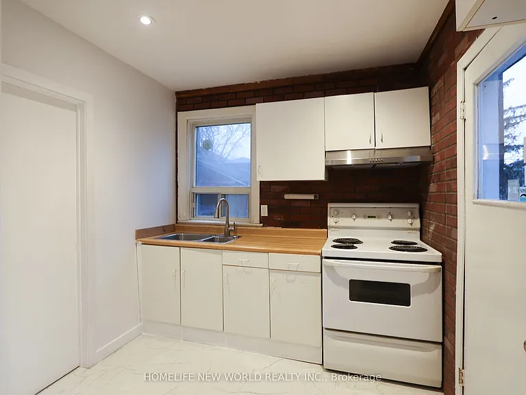 32 Pendeen Ave — Photo 29