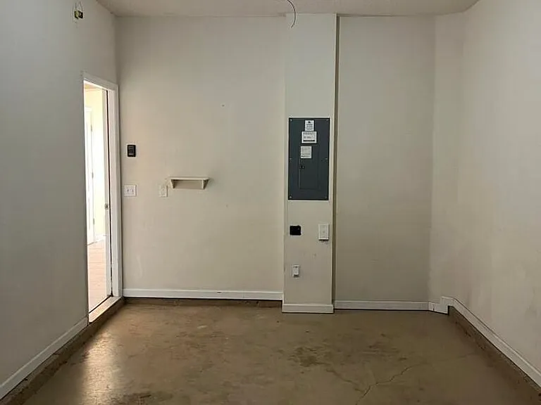 12296 Coconut Grove Ct — Photo 20