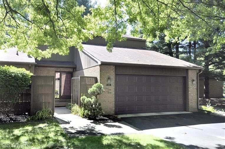 1st image of 139 Merriweather Ln