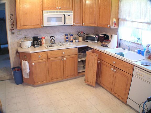 2nd image of 260 Dallas Dr