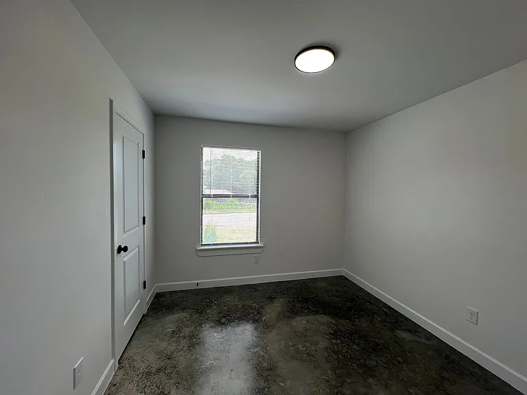 3539 Ashford Rd — Photo 9