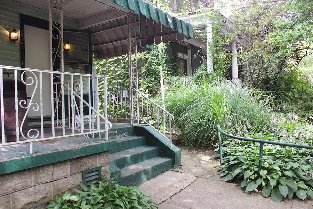 1 bed, 787 sqft, $1,300 — Photo 1