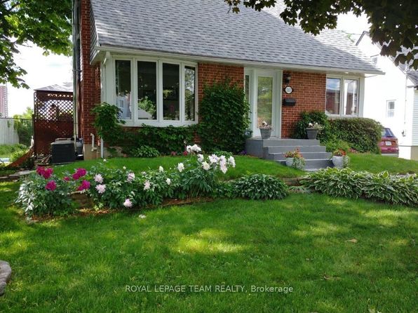 1357 Thames St, Ottawa, ON K1Z 7N3