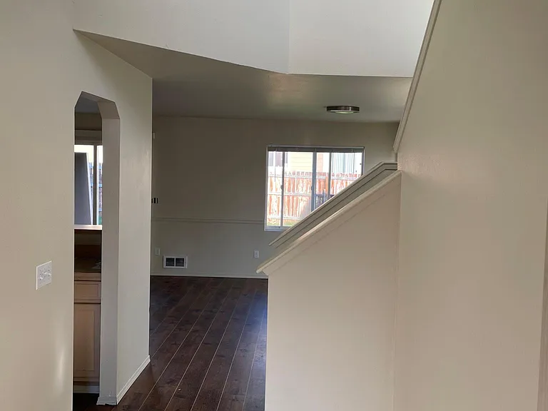 2110 N Yellowstone St #B — Photo 7