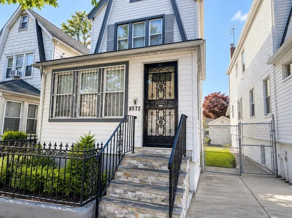 8572 144th Street, Jamaica, NY 11435