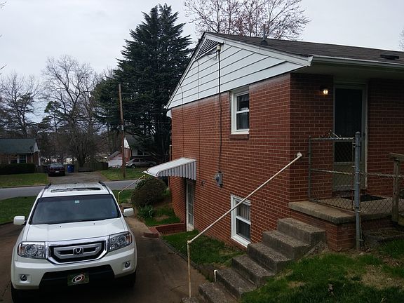4th image of 1106 Cloister Dr