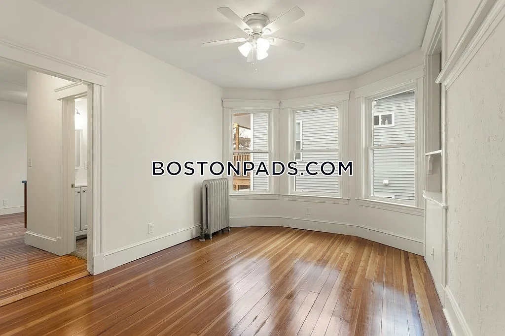2 bed, 9999 sqft, $2,300 — Photo 3