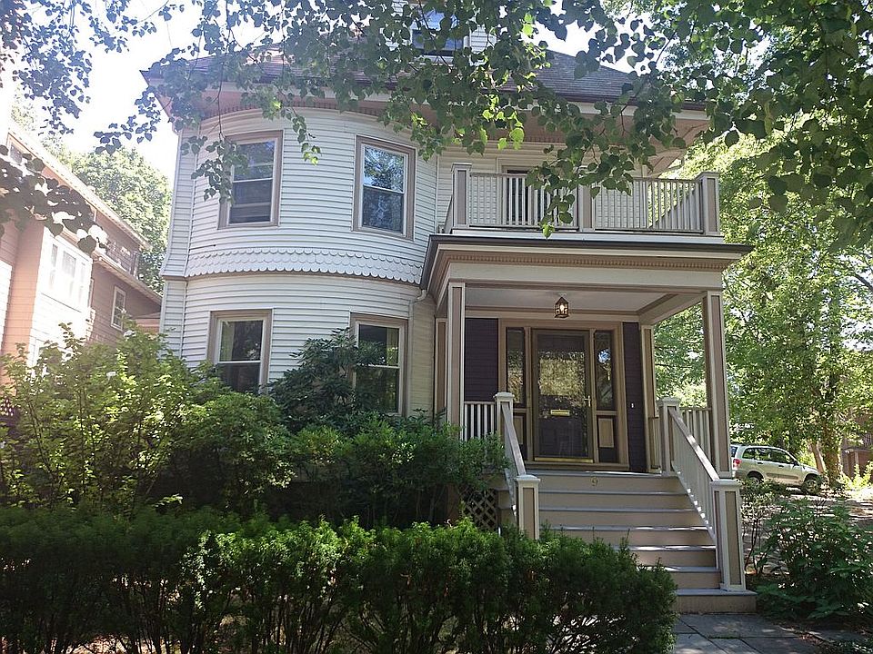 2nd image of 9 Stetson St