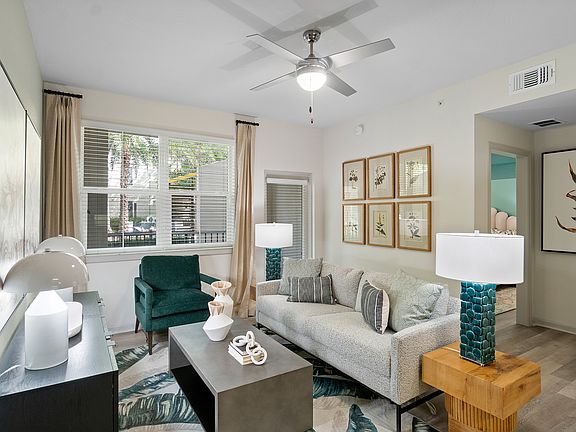 4th image of 290 Courtney Lakes Cir #9-311